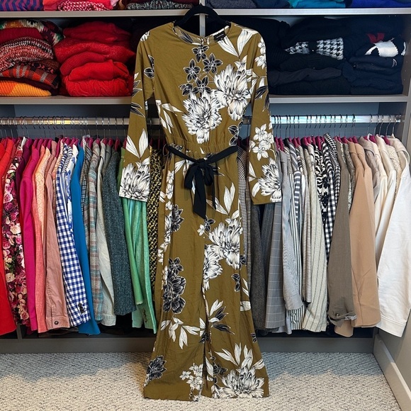 Who What Wear Pants - Who What Wear olive/black/white long sleeve elastic waistband belted jumpsuit XS